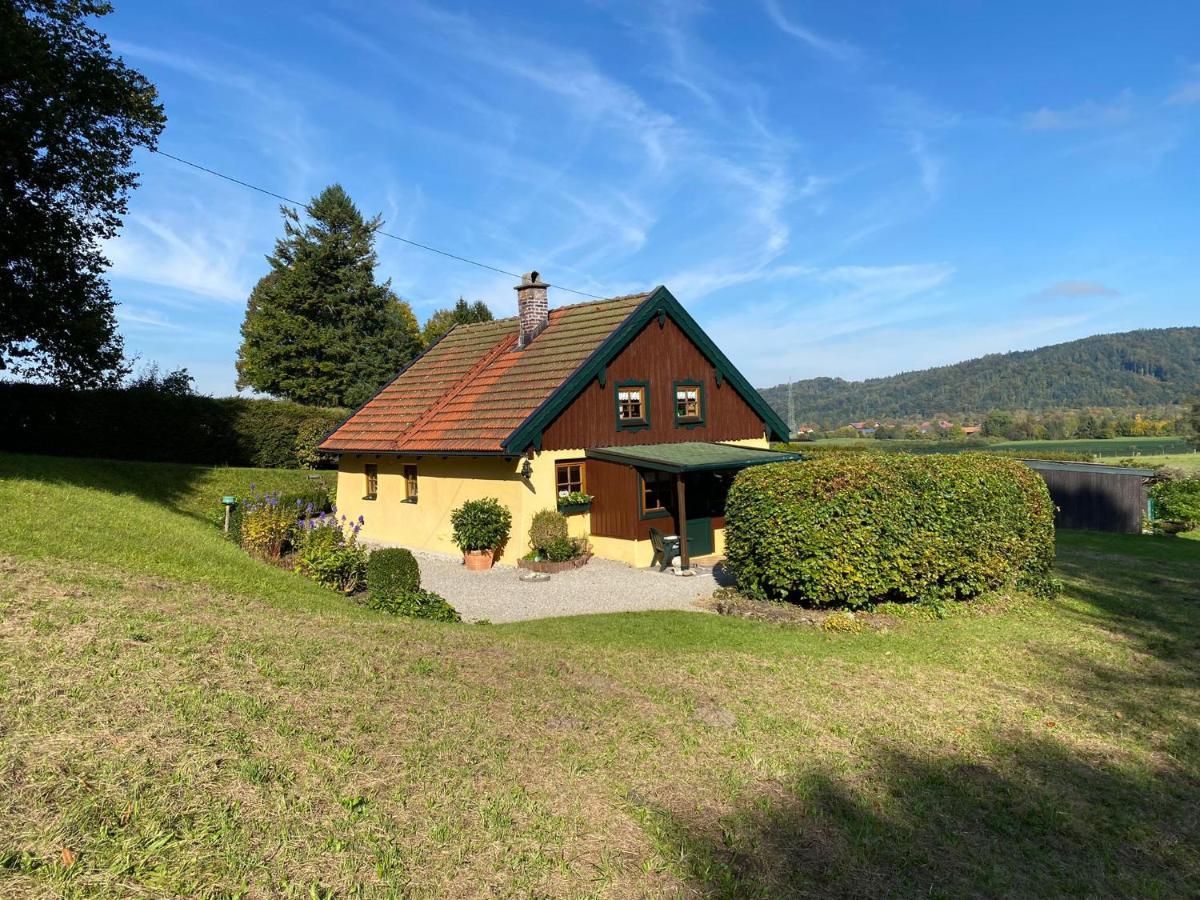 Apartment Uriges Landhäuschen *